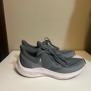 Nike Zoom Running Shoes Women - Size 8